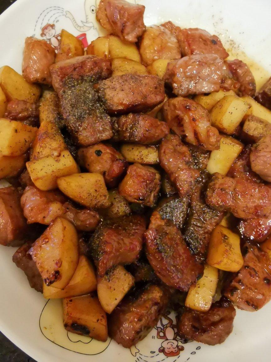 黑胡椒杏鲍菇牛肉粒