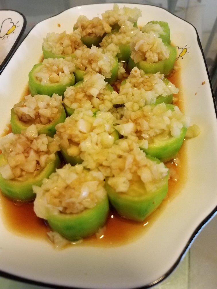 蒜蓉蒸丝瓜