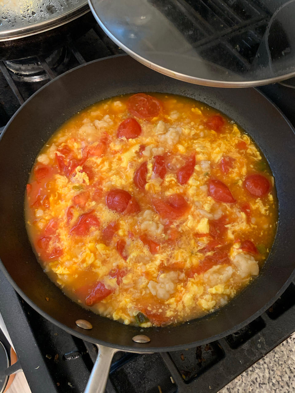 西红柿鸡蛋疙瘩汤