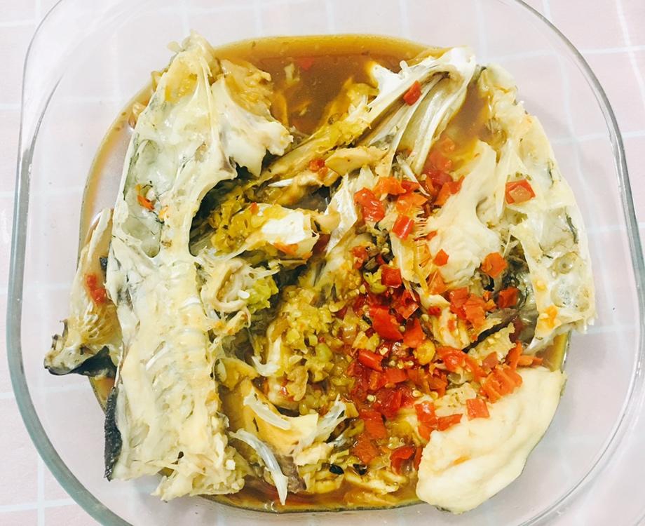 双椒鱼头的做法