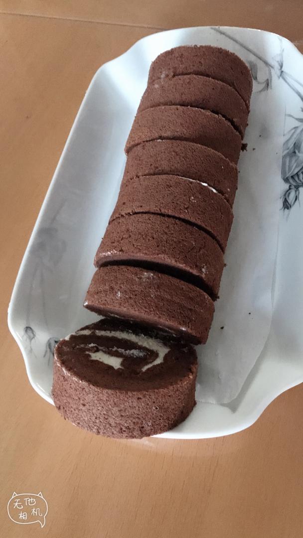 超浓郁卷不裂的巧克力蛋糕卷