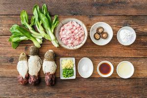 竹荪酿肉的做法 步骤1