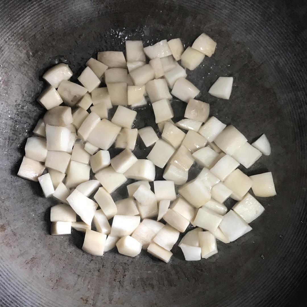 不用分次下锅的杏鲍菇蚝油炒牛肉-多汁又鲜美，专业解决懒癌的做法 步骤5