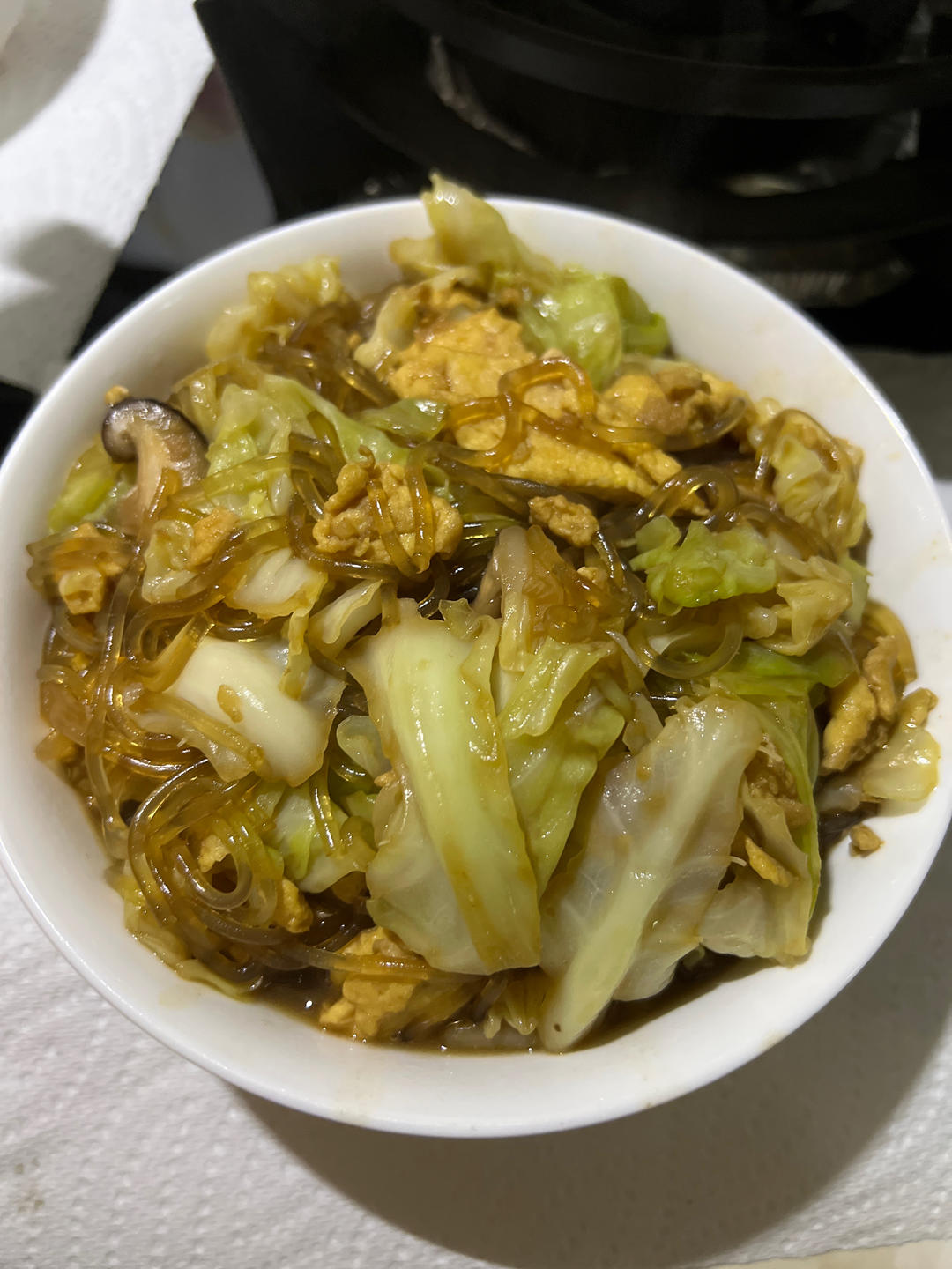 最近爱吃粉丝粉条～包菜炒粉丝