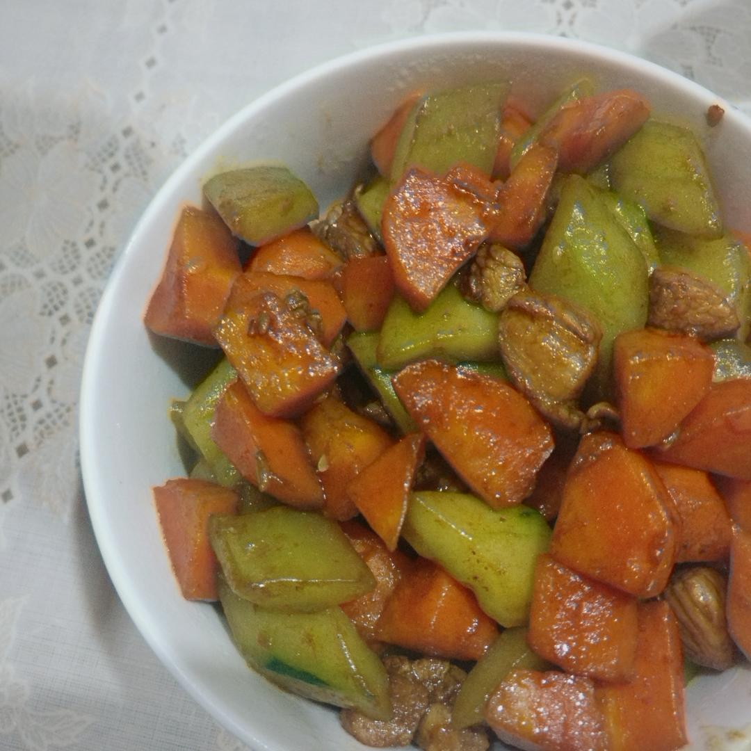 胡萝卜黄瓜鸡胸肉