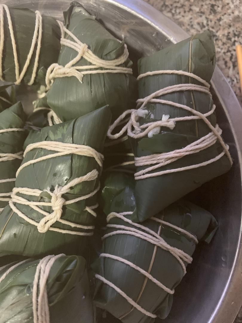 一分钟学会包粽子（视频）