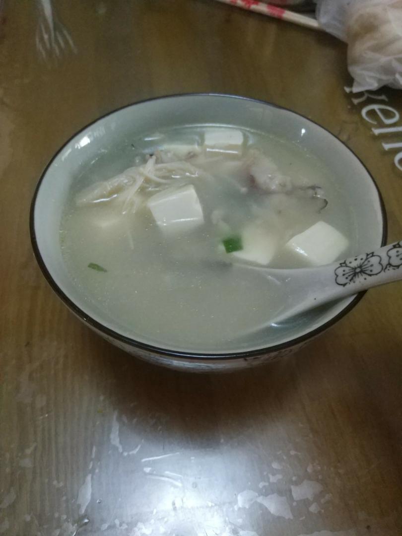 鲫鱼豆腐汤