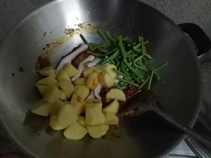 砂煲咖喱鱼头的做法 步骤8
