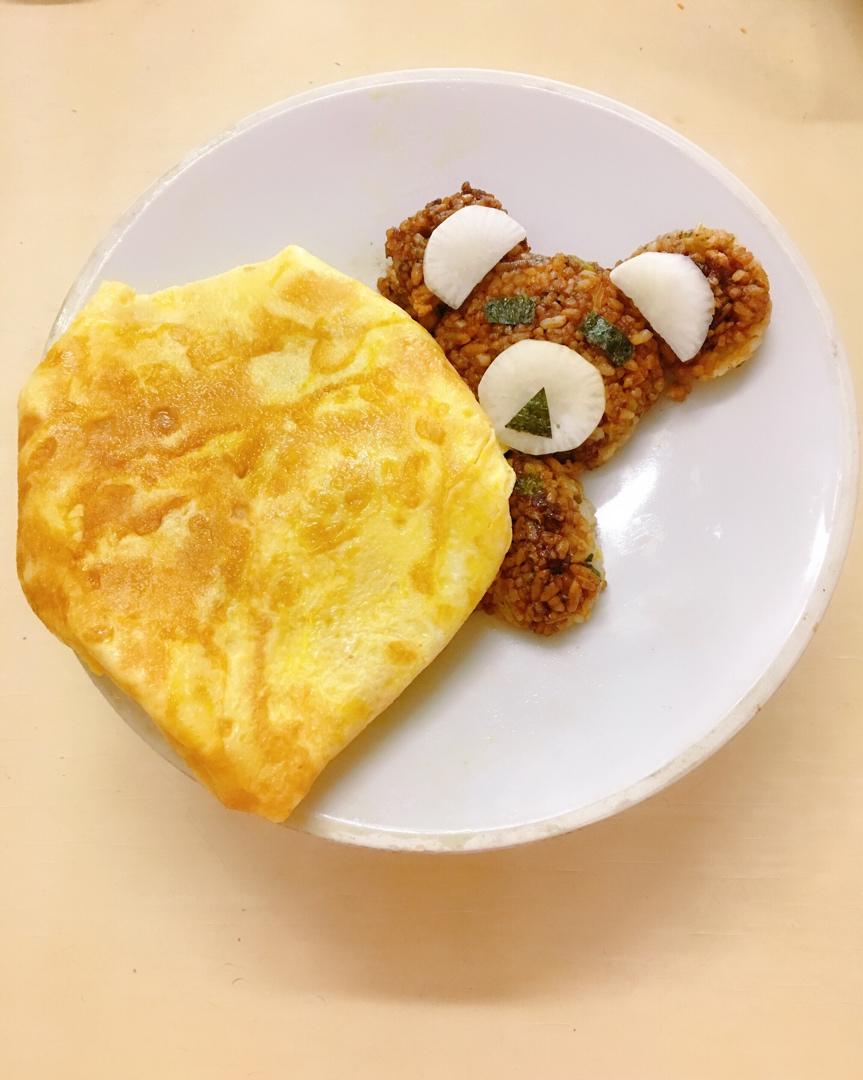 午睡的轻松熊蛋包饭