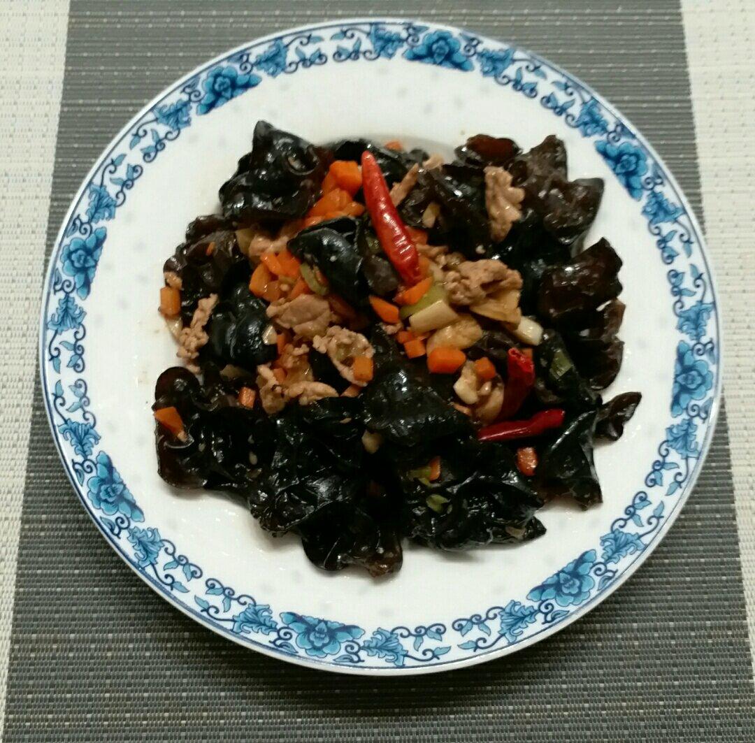 木耳炒肉