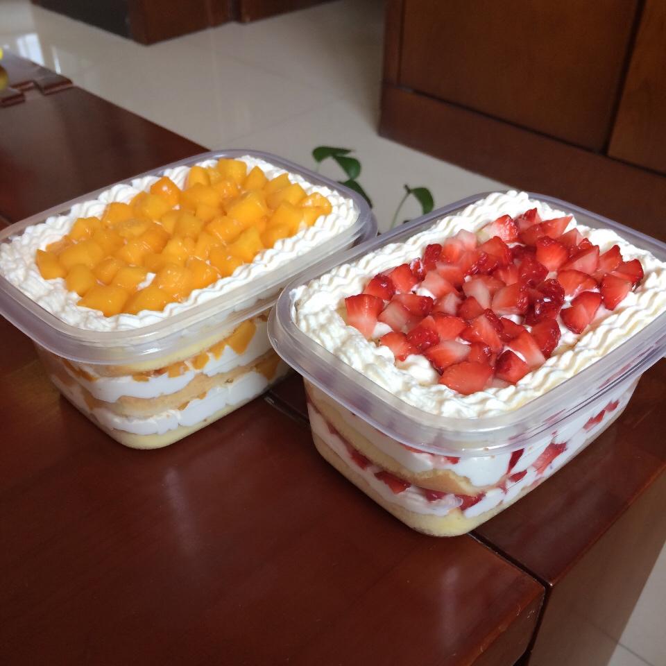 玥宝儿-做的简单快手的便当饭盒水果盒子蛋糕