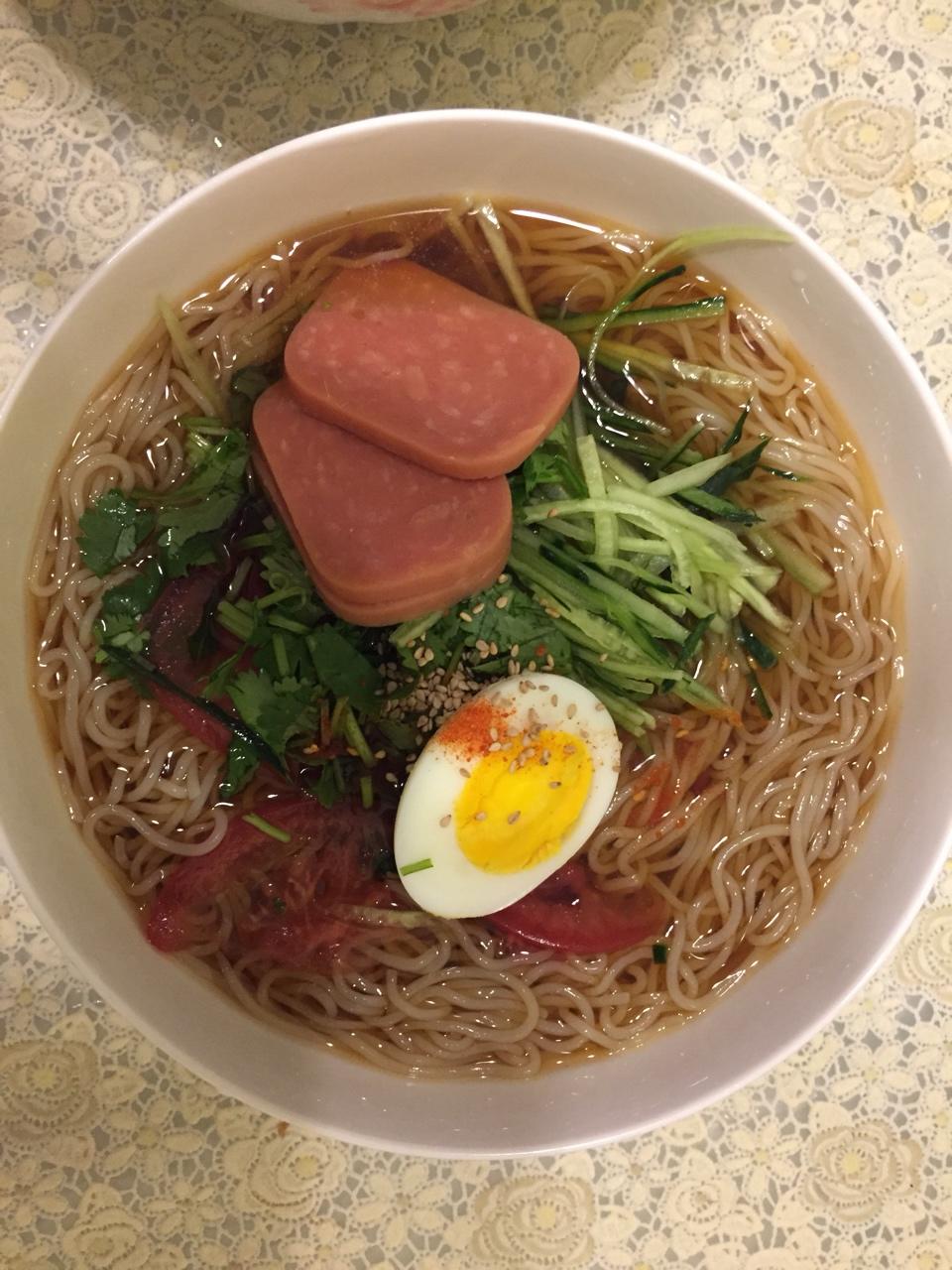 小马驹子做的韩国冷面