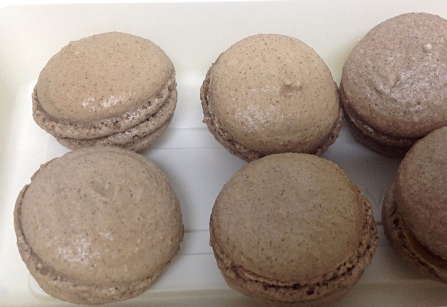 最容易成功的chocolate macarons 巧克力马卡龙