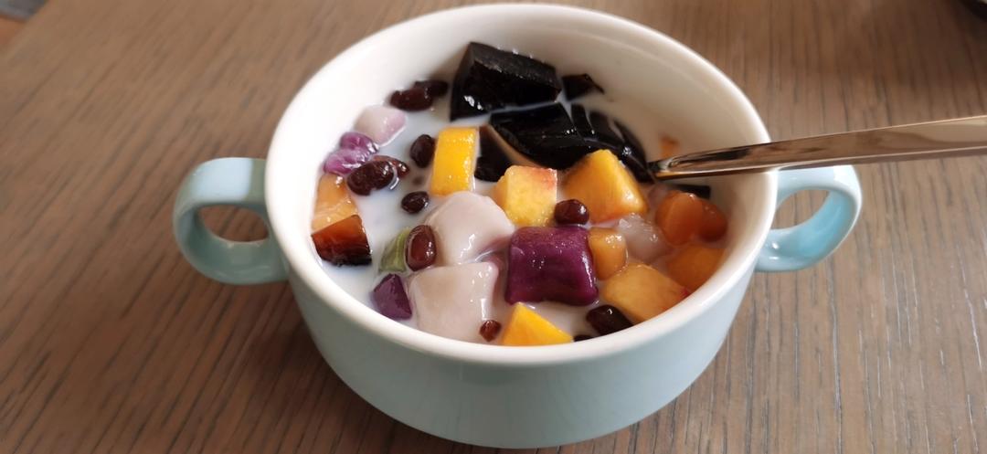 最简单芋圆烧仙草