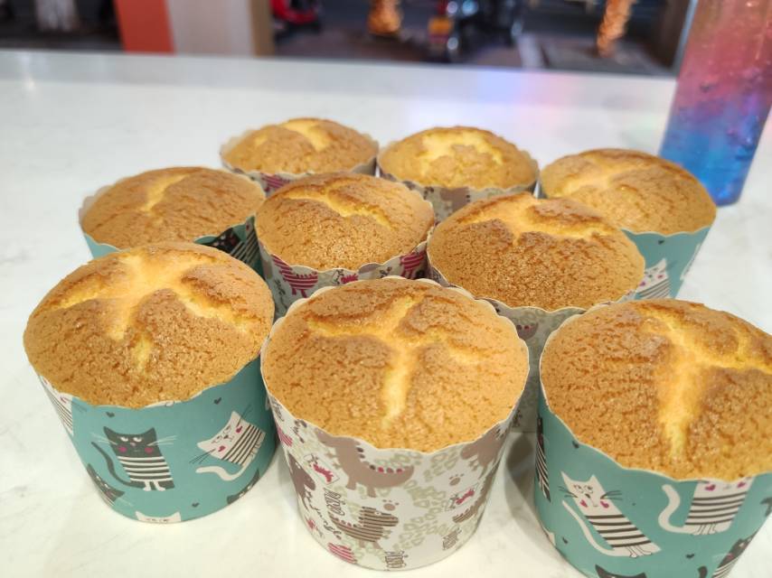 原味海绵纸杯蛋糕（非常适合裱花、盖糖皮的cupcake方子）
