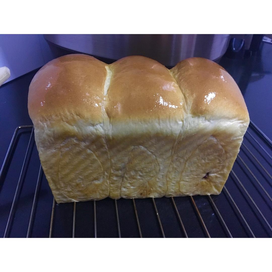 奶油蜜豆小吐司