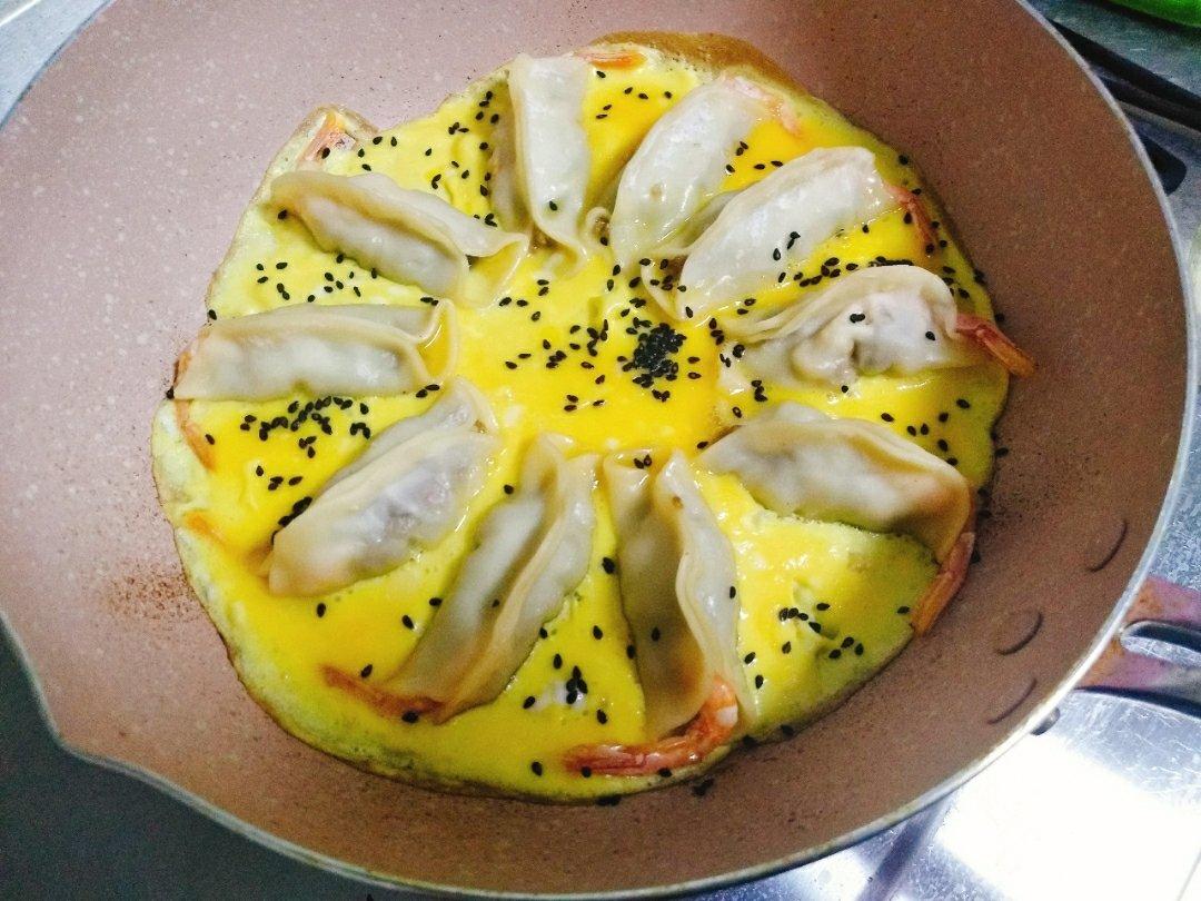 整只大虾抱蛋煎饺