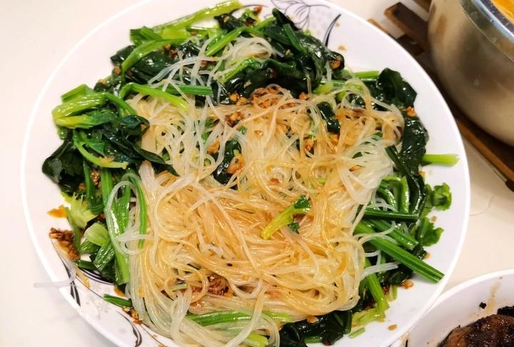 万能凉拌菜料汁（凉拌菠菜粉丝）