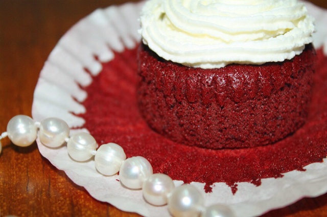 红丝绒戚风杯子蛋糕