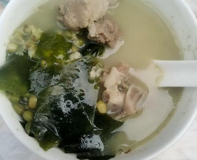绿豆海带排骨汤的做法