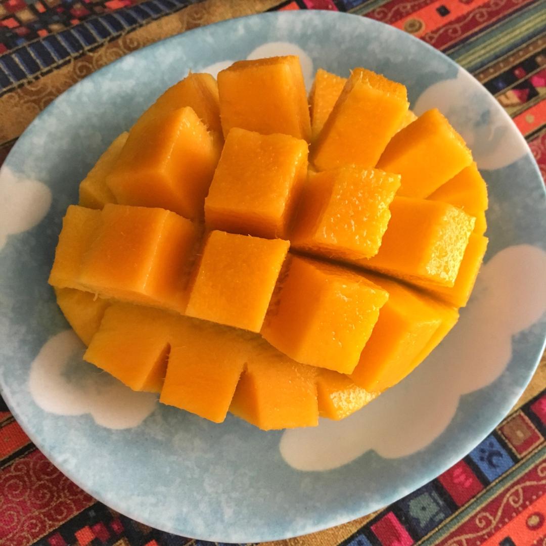 格林小姐姐做的巧切芒果花