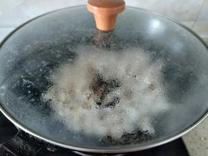 爆米花（炒菜锅版）的做法 步骤7