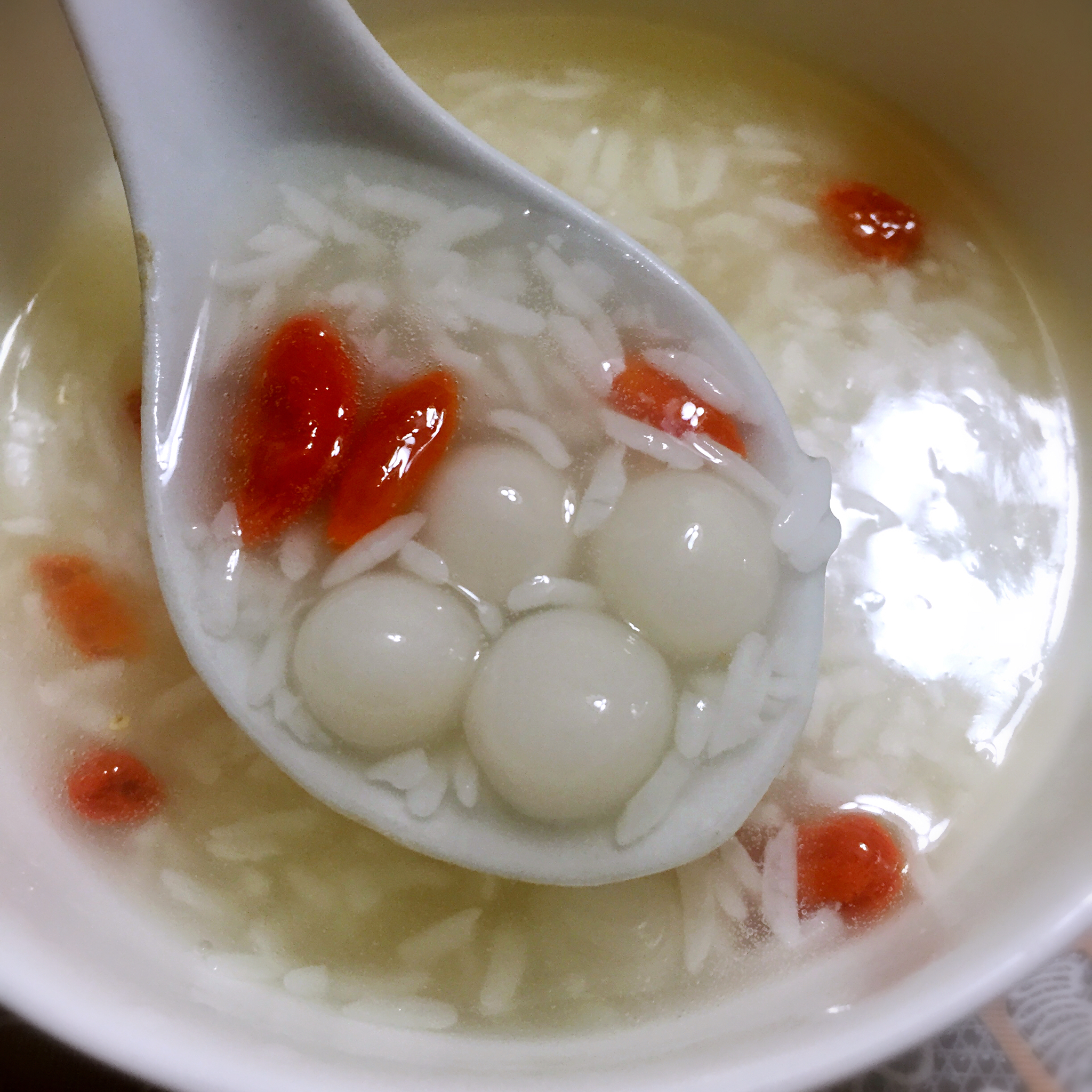 小小小猴做的酒酿圆子