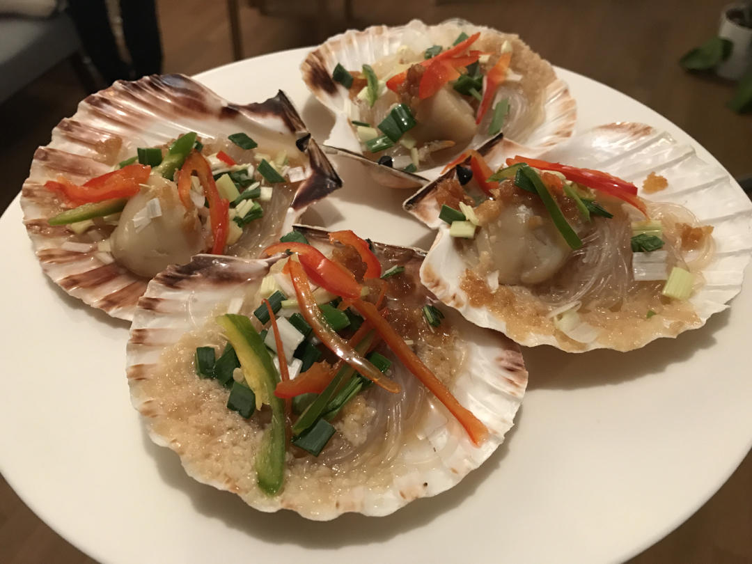 蒜蓉粉丝蒸扇贝