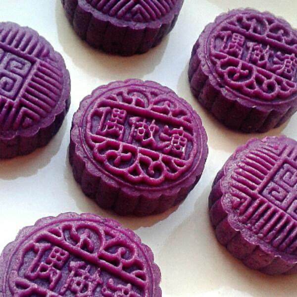 紫薯莲蓉月饼