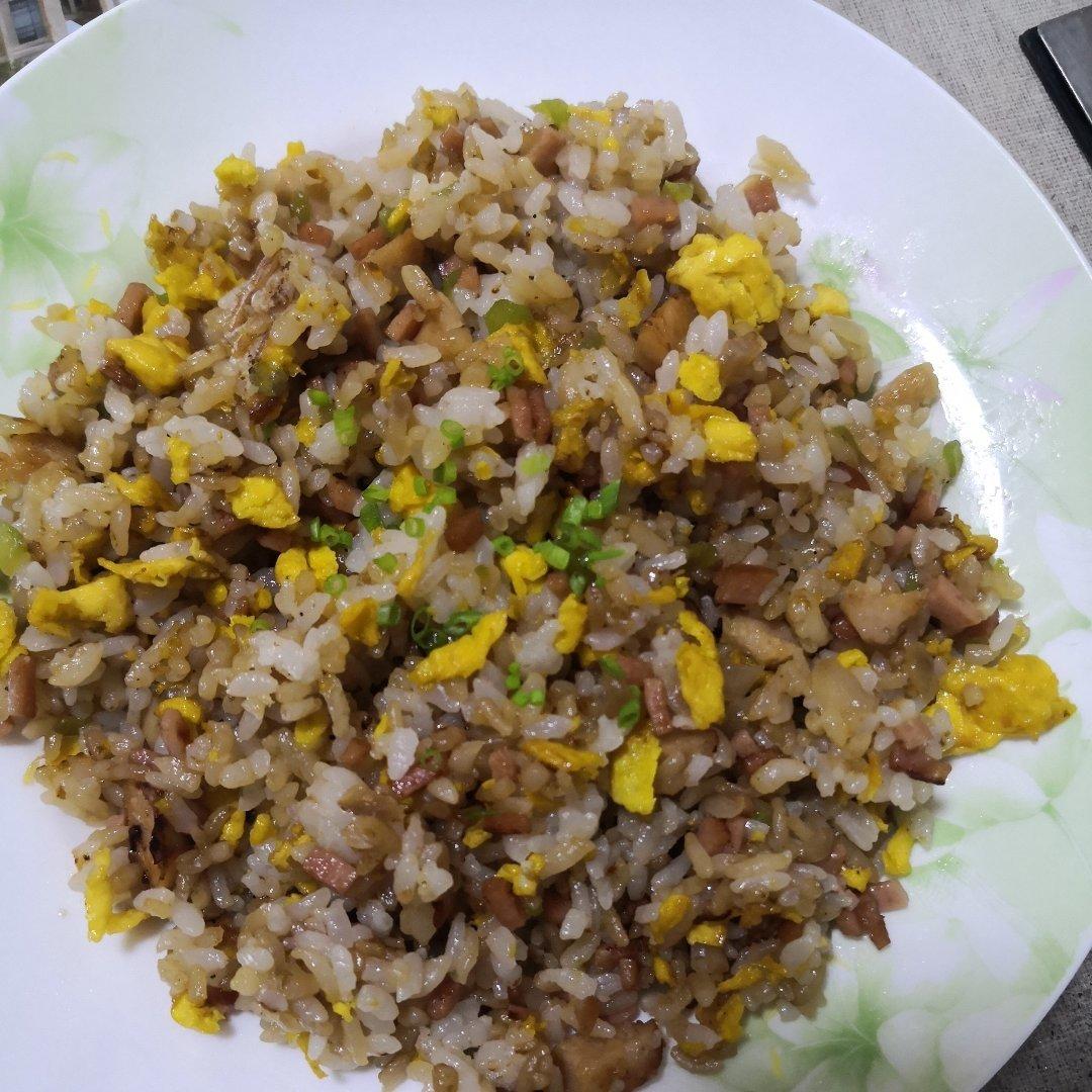 不正宗的扬州炒饭（家常版）