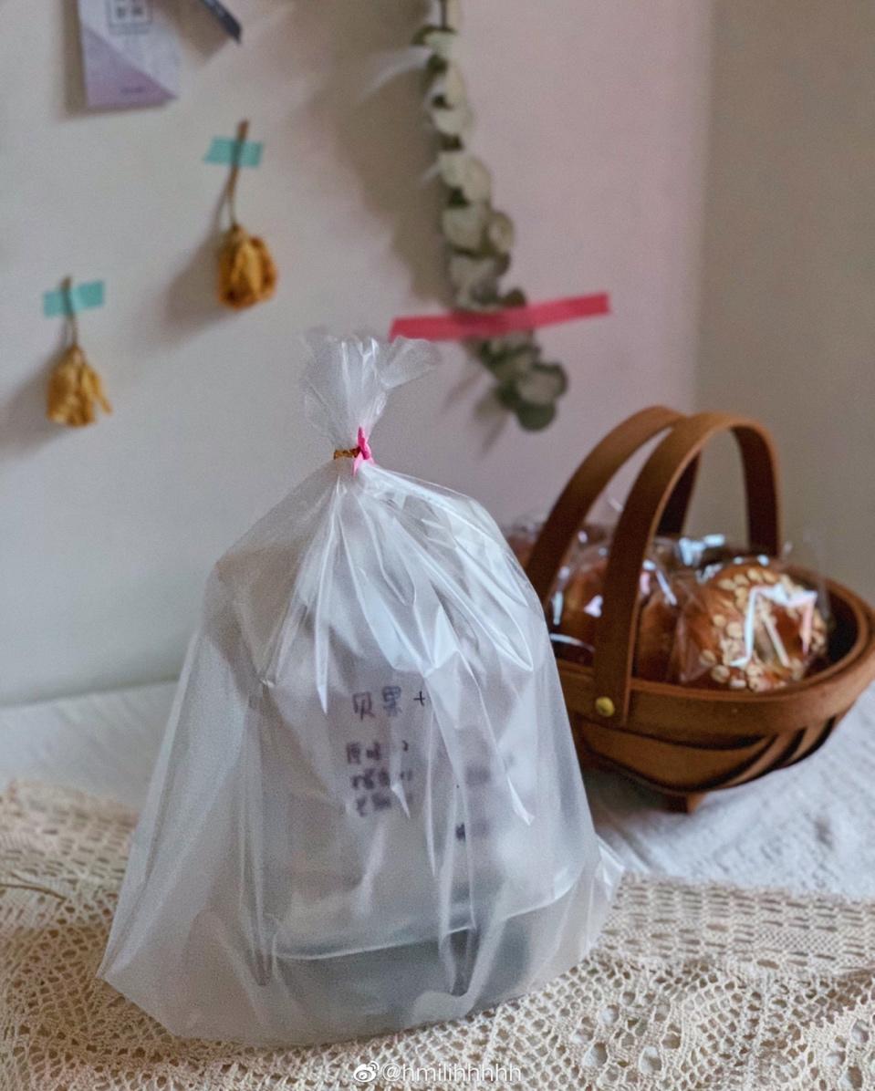 认真吃早餐🥣