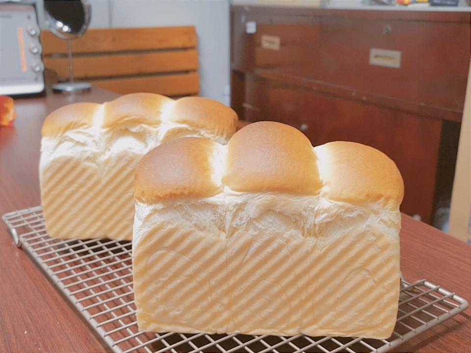 港式吐司十岁了