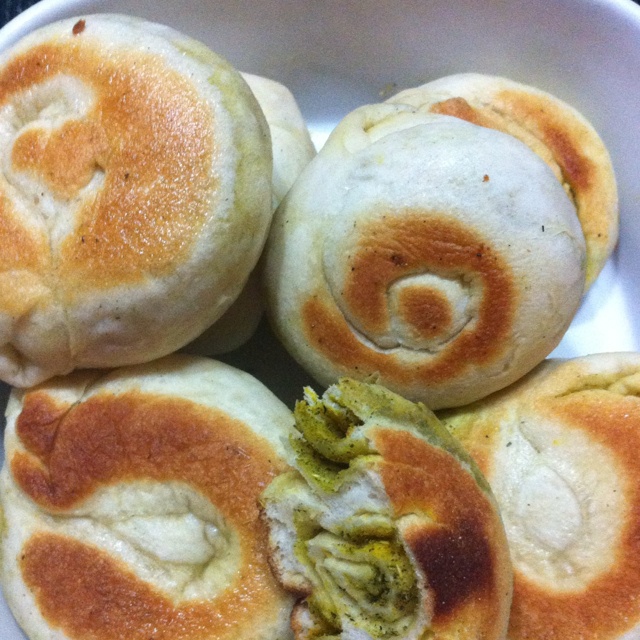 野兔做的苦豆发面大饼