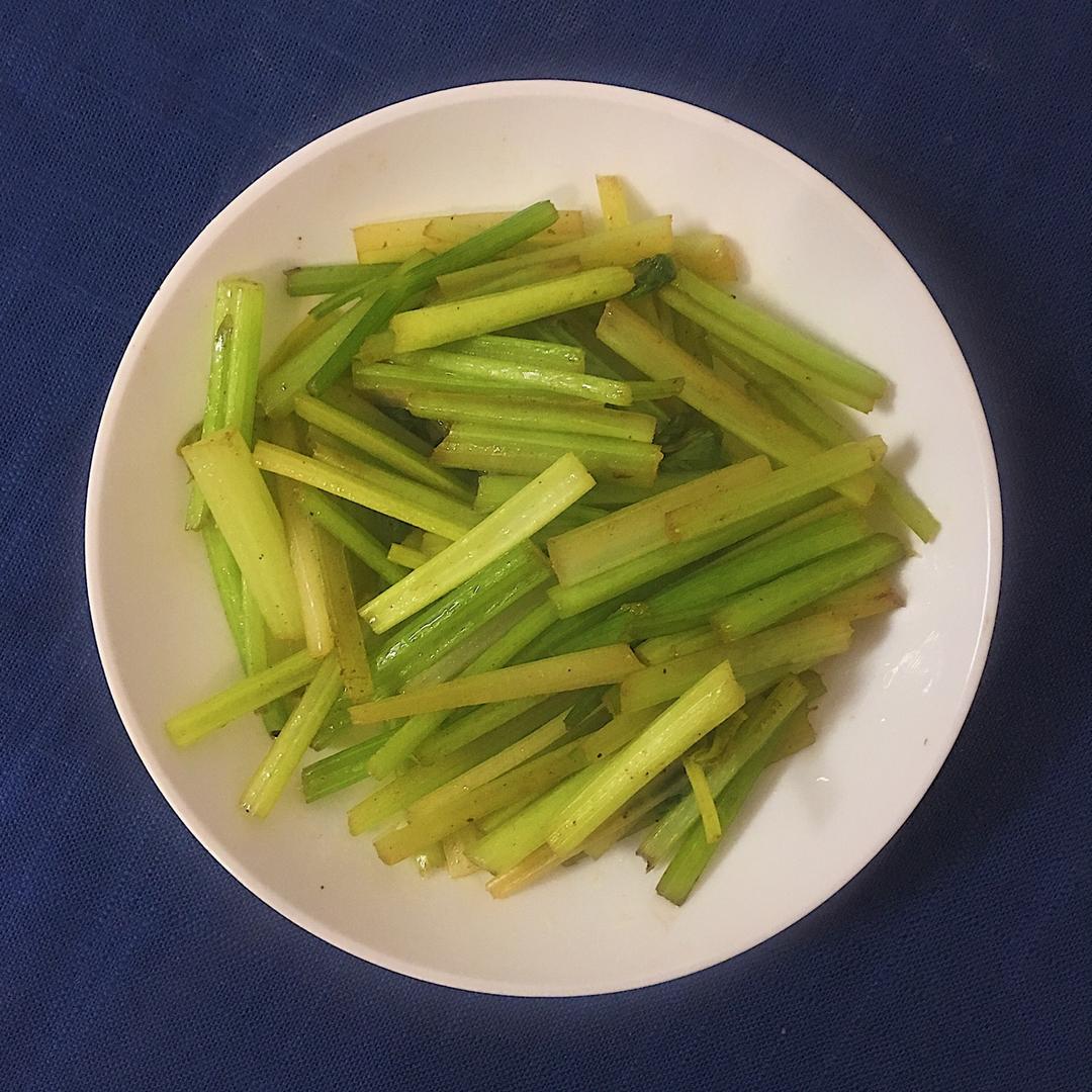 素炒西芹