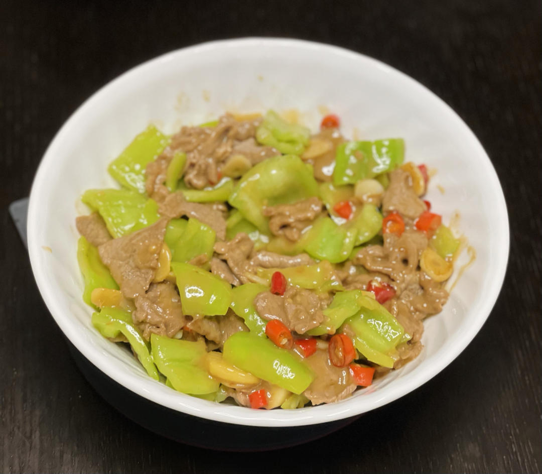 青椒炒牛肉（内附嫩牛肉方法）