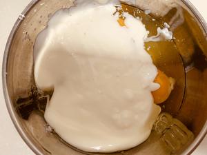 酸奶蛋糕（新手易操作）的做法 步骤2
