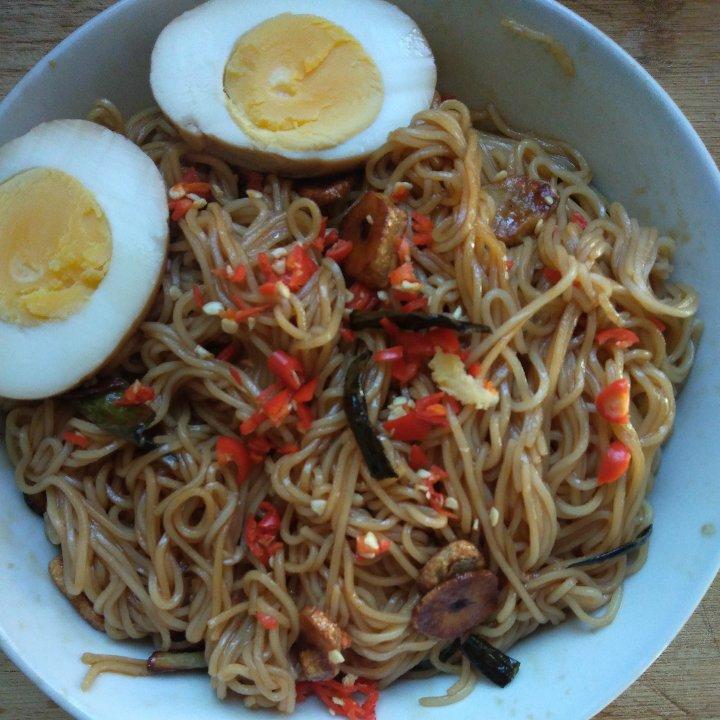 教你做香到舔盘子的灵魂葱油拌面🍜