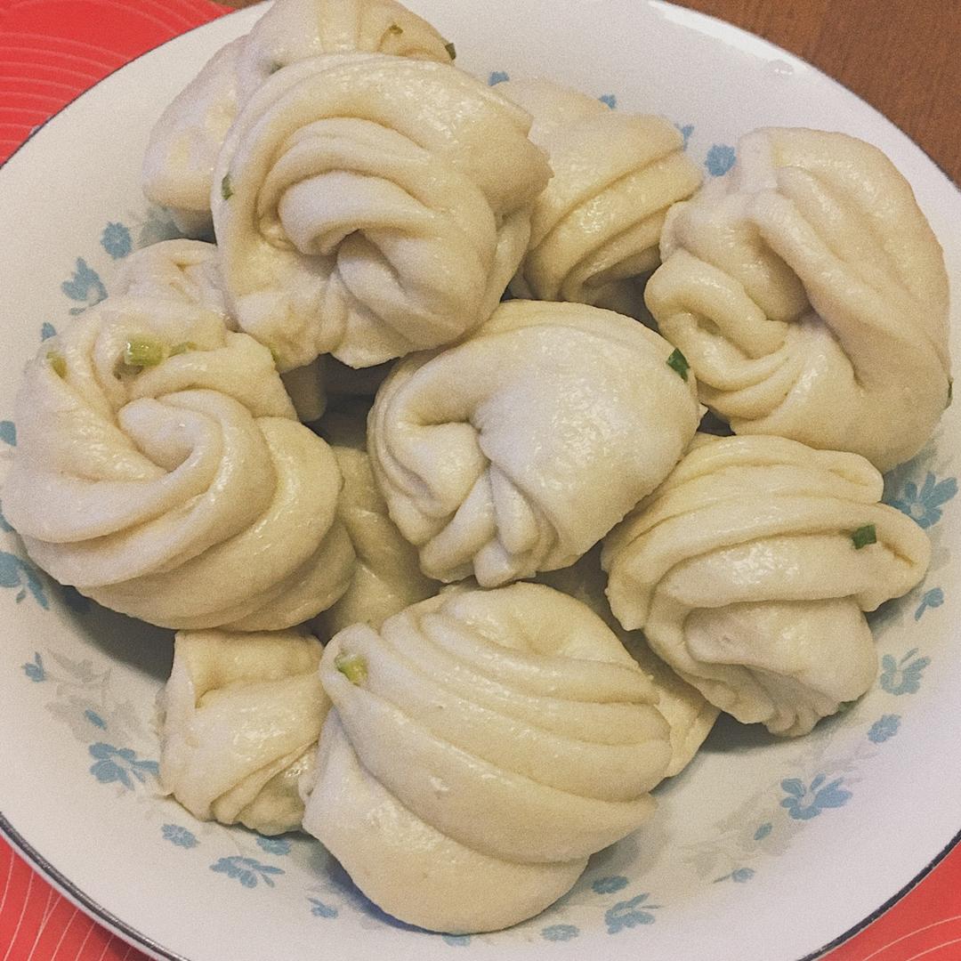 葱油花卷 Steamed Roll