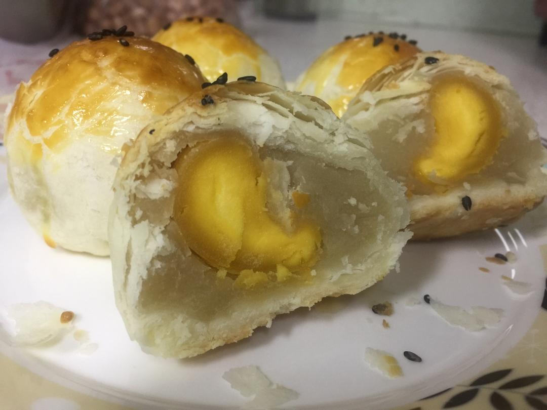 蛋黄酥