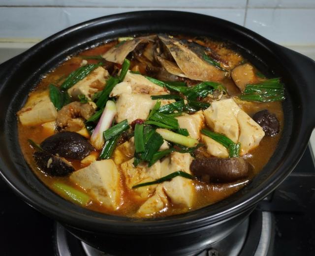 豆腐鱼头汤煲（滋补养身）的做法