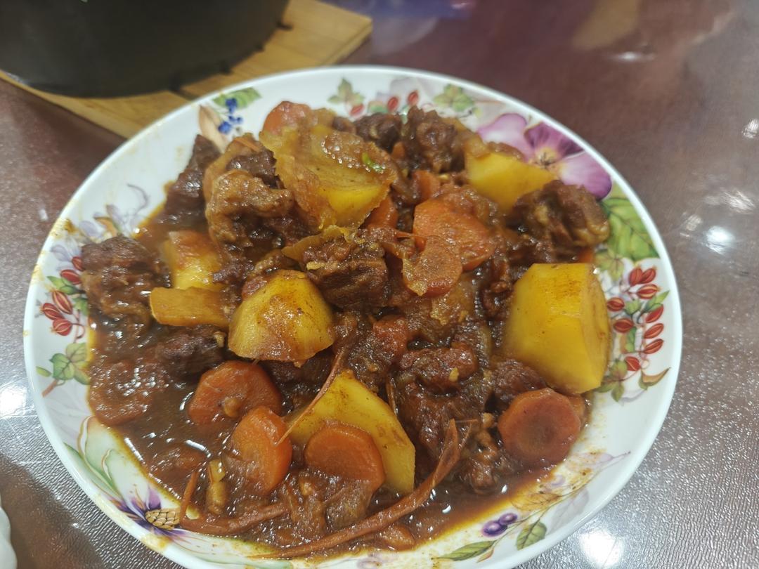 番茄土豆炖牛腩