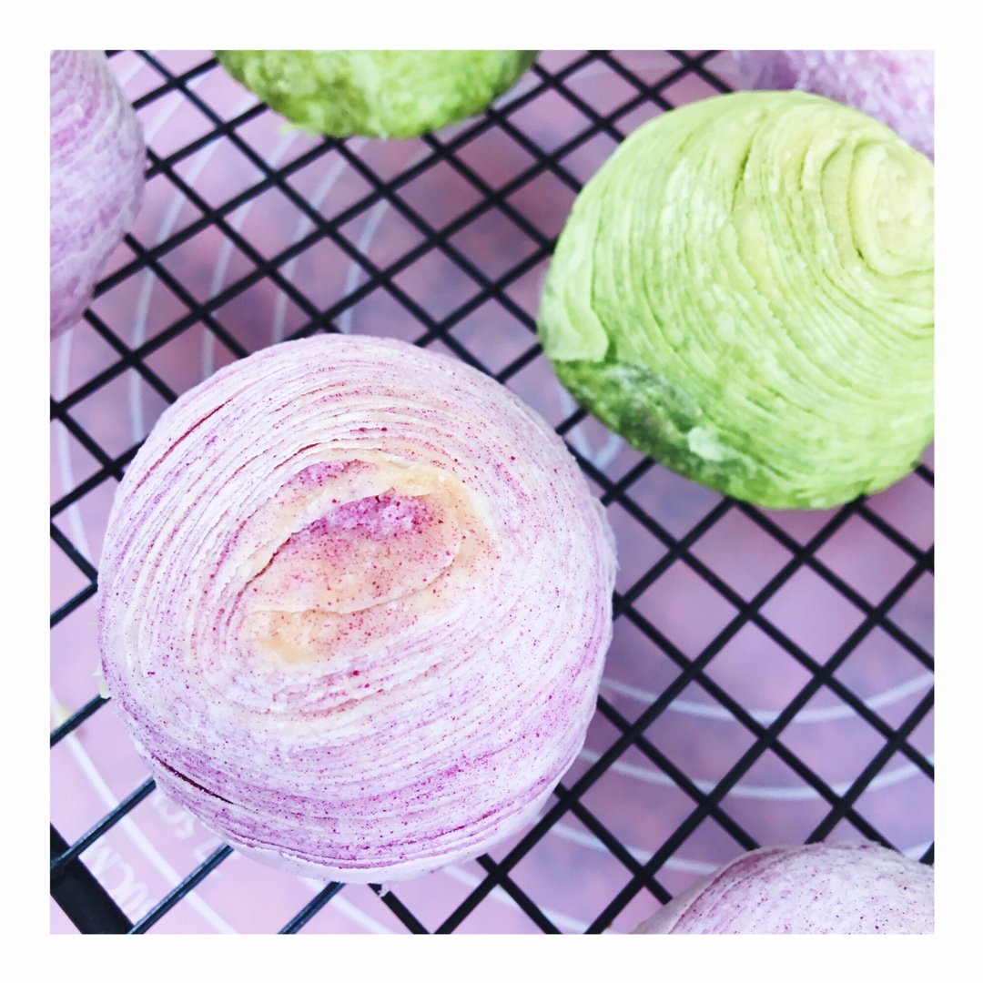 蛋黄酥~紫薯、抹茶、原味~花好月圆，中秋快乐~内附一次做六色蛋黄酥方法~