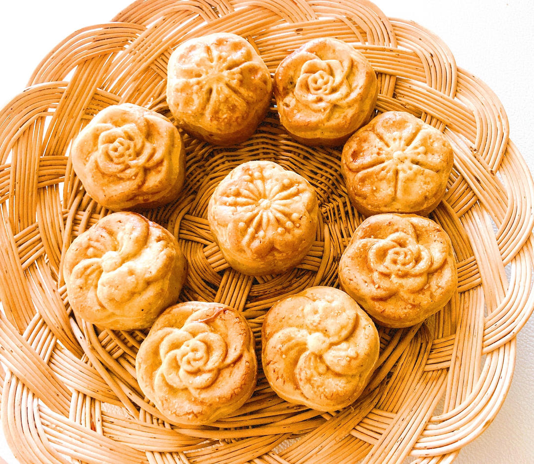 不用转化糖浆的广式月饼（不裂 不塌 不缩腰）