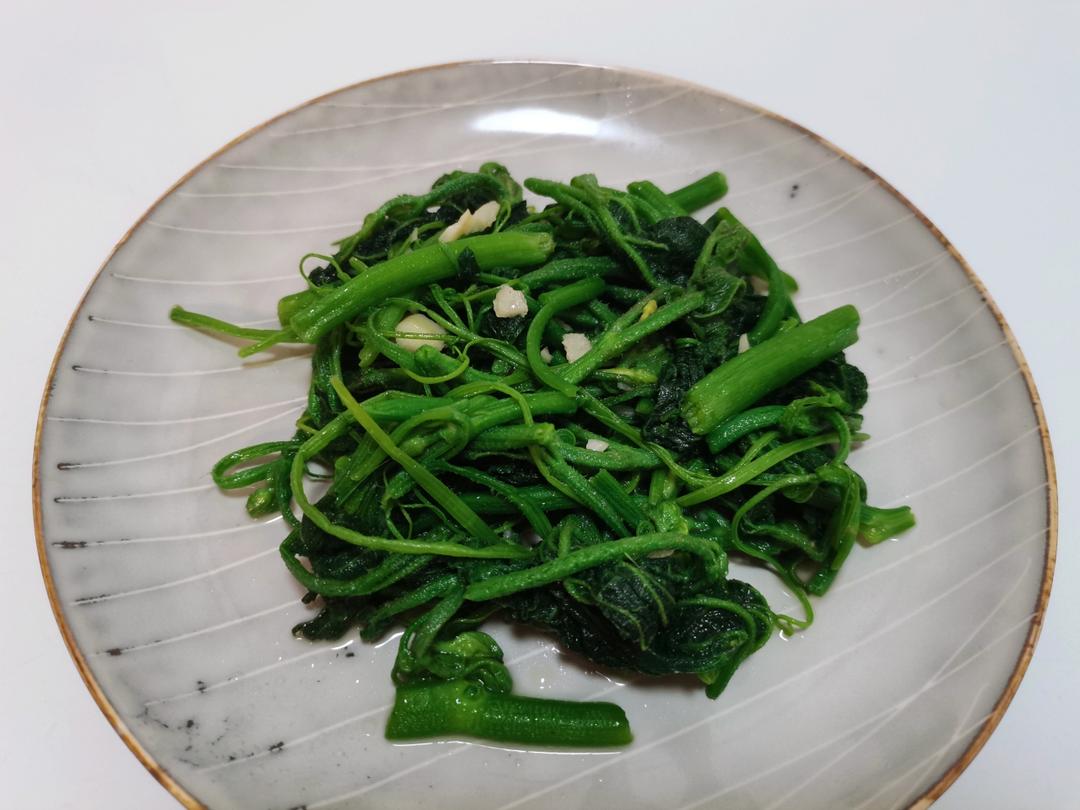 蒜炒南瓜头