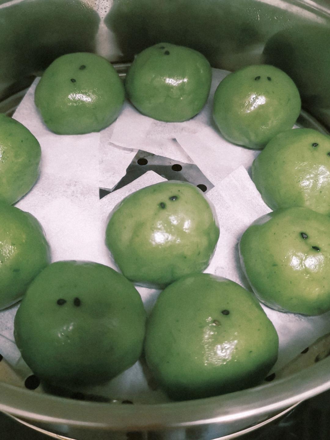 网红青团～～咸蛋黄肉松青团