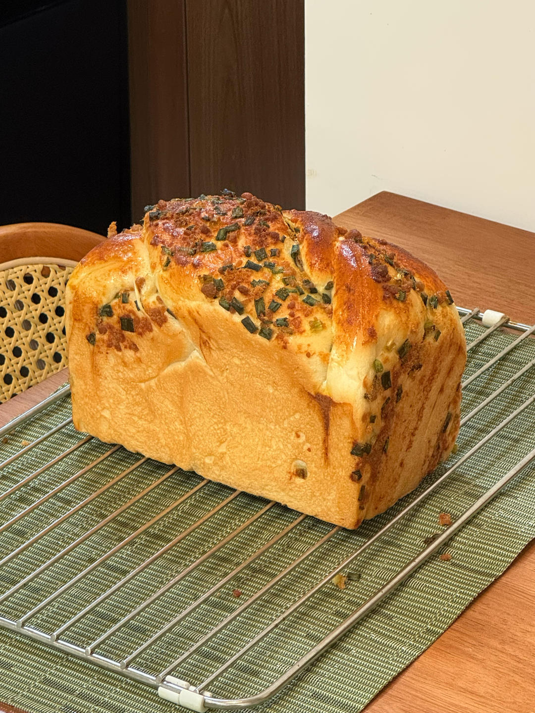 香葱肉松手撕吐司