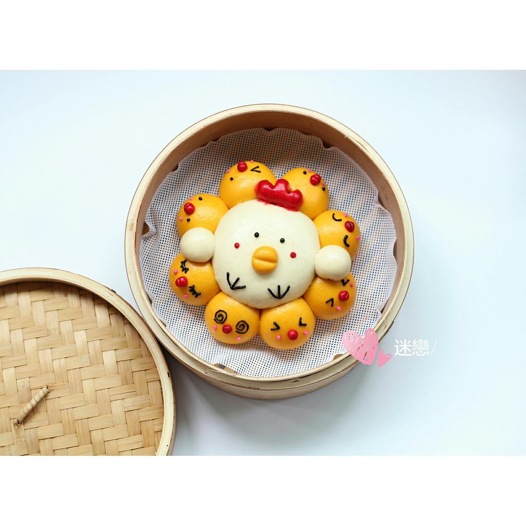 金鸡“抱”福奶黄包