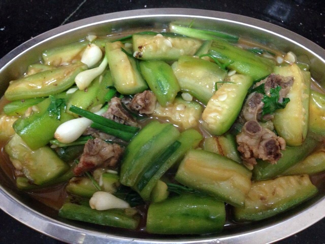 丝瓜炒肉片