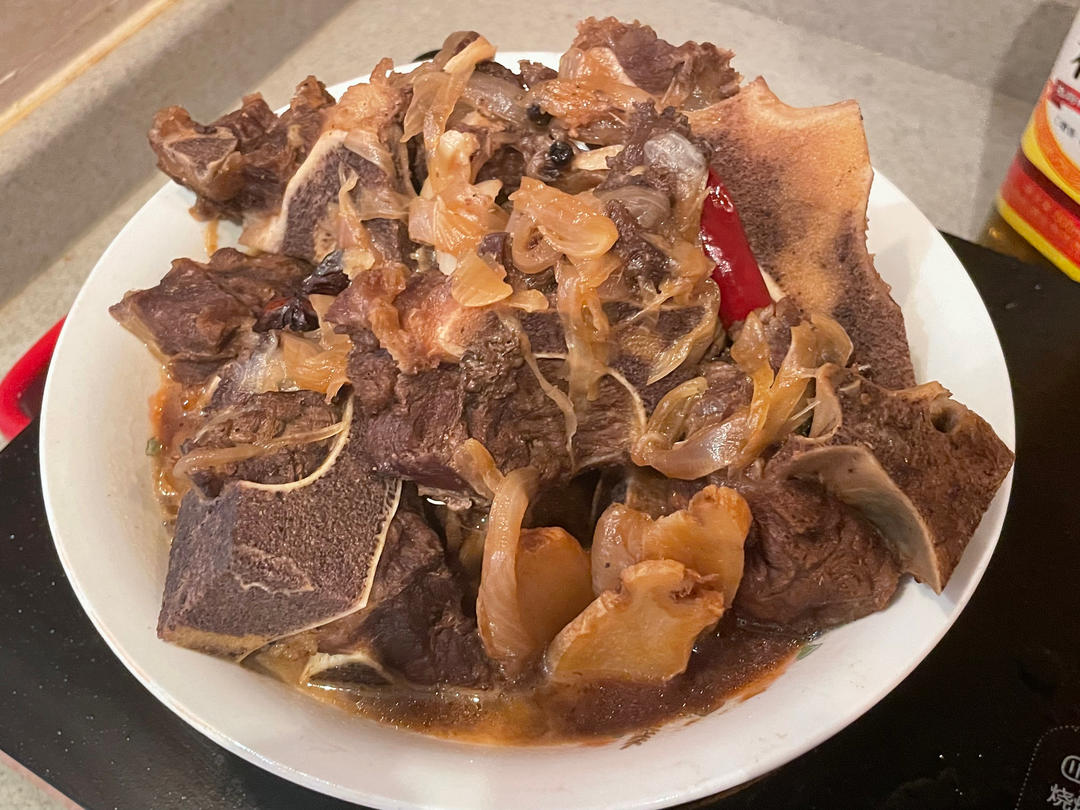 超级好吃的红烧牛脊骨（牛腩）