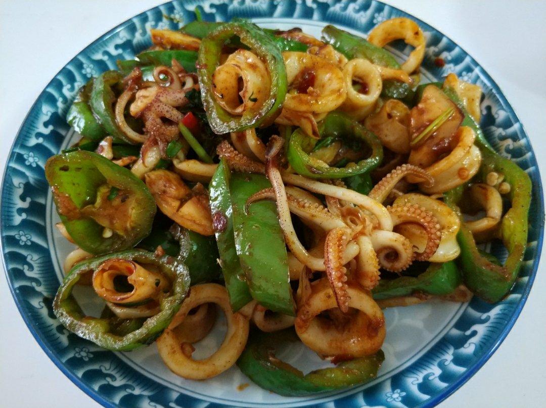 可以吃两碗米饭的爆炒鱿鱼